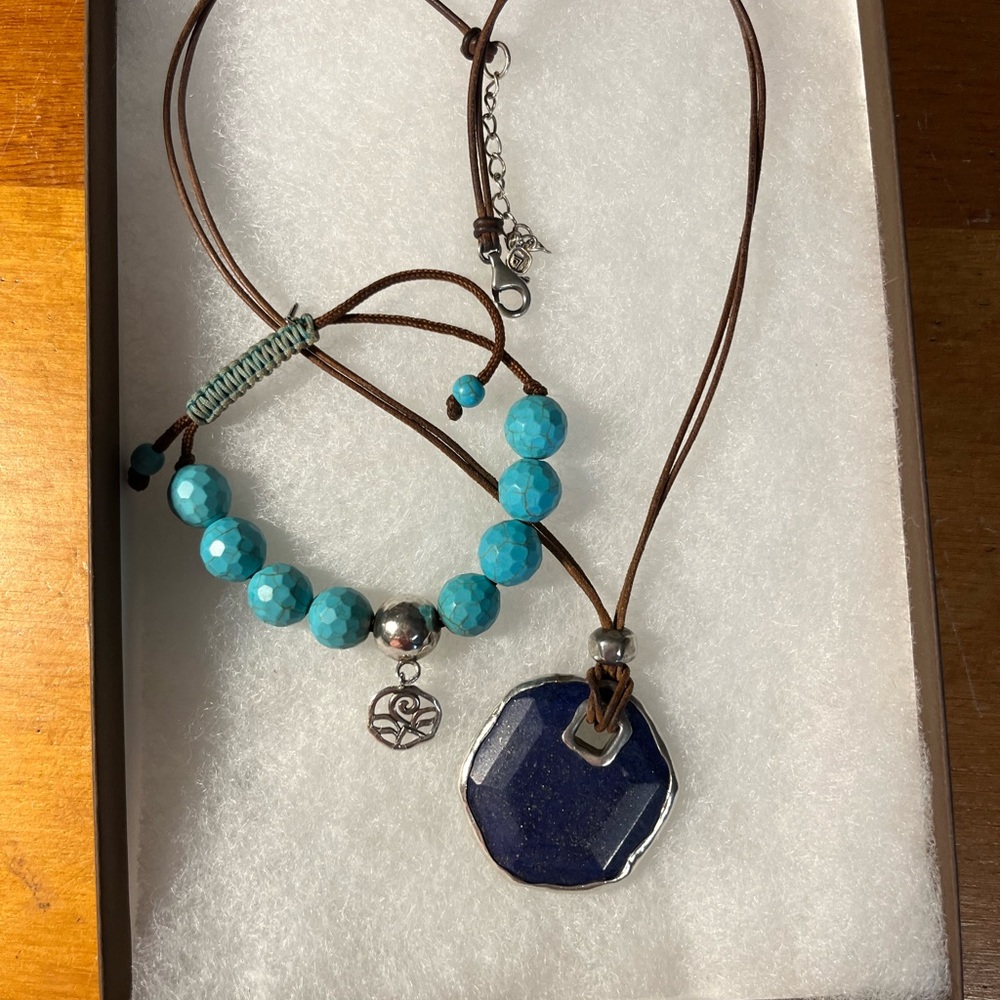 Silpada turquoise and silver necklace and bracelet. Necklace is reversible.